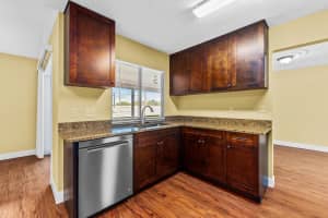 323 Canterbury Dr W, Riviera Beach, FL 33407, Sold 07/07/21