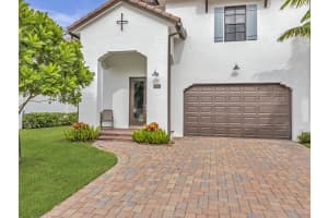 3189 Santa Catalina Pl, Greenacres, FL 33467, Sold 07/29/21