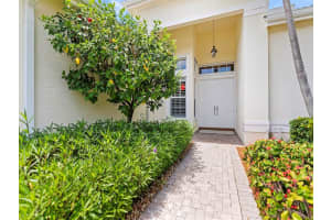 MLS# R10717028, Vero Beach, Florida 32962
