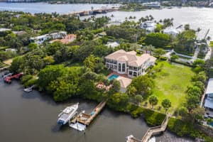 400 N Atlantic Dr, Lantana, FL 33462, Sold 12/03/21