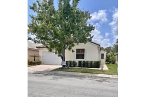 10302 SW 16th Ct, Pembroke Pines, FL 33025, Sold 07/29/21