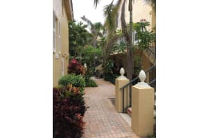 1025 Lake Shore Dr, Lake Park, FL 33403, Sold 06/28/21