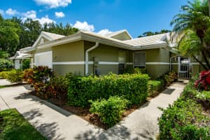 2433 SW Foxpoint Trail, Palm City, FL 34990, Sold 09/29/21