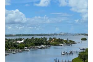 3581 S Ocean Blvd Ph-F, South Palm Beach, FL 33480, Sold 12/10/21