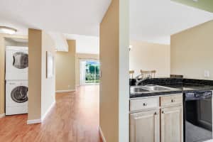 1030 Lake Shore Dr, West Palm Beach, FL 33403, Sold 05/20/21