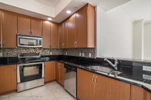 701 S Olive Ave APT 904, West Palm Beach, FL 33401, Sold 04/18/22