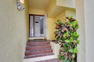 5692 Fox Hollow Dr, Boca Raton, FL 33486, Sold 07/23/21