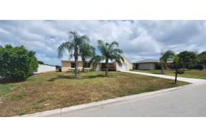 1872 SE Wexford Ct, Port St. Lucie, FL 34952, Sold 08/23/21