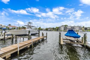 313 Lake Cir, North Palm Beach, FL 33408, Sold 06/14/21