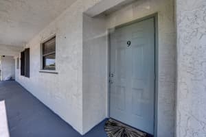 1230 SE Parkview Pl APT D9, Stuart, FL 34994, Sold 08/27/21