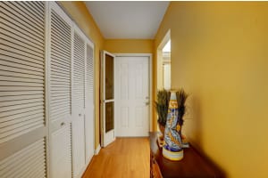 1230 SE Parkview Pl APT D9, Stuart, FL 34994, Sold 08/27/21