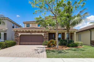 8925 Gulf Run Way, Lake Worth, FL 33467, Sold 08/13/21