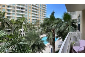 625 Casa Loma Blvd, Boynton Beach, FL 33435, Sold 06/11/21