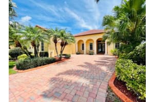 818 SW St Julien Ct, Port St. Lucie, FL 34986, Sold 10/01/21