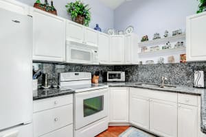 3226 Jog Park Dr, Greenacres, FL 33467, Sold 07/09/21