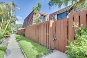 3930 Carolina Dr, Lake Worth, FL 33461, Sold 04/25/22