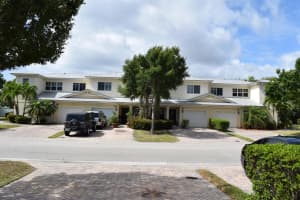 2529 Creekside Dr, Fort Pierce, FL 34981, Sold 06/04/21