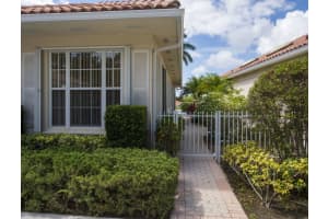 111 Lost Bridge Dr, Palm Beach Gardens, FL 33410, Sold 09/08/21