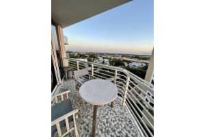 1551 N Flagler Dr, West Palm Beach, FL 33401, Sold 08/17/21