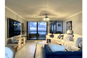 550 NE 21st Ave, Deerfield Beach, FL 33441, Sold 09/30/21