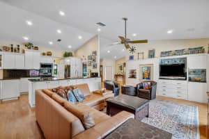 3210 St James Dr, Boca Raton, FL 33434, Sold 11/03/21