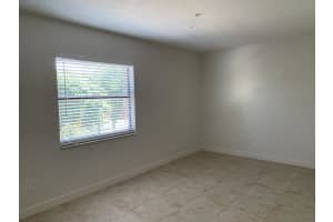 36 N Crossings Cir, Boynton Beach, FL 33435, Sold 09/16/21