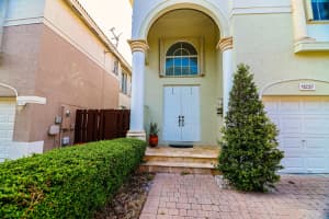 11237 NW 46th Ln, Doral, FL 33178, Sold 08/09/21