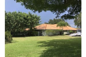 5659 Whirlaway Rd, Palm Beach Gardens, FL 33418, Sold 03/15/22