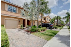 5918 Monterra Club Dr, Lake Worth, FL 33463, Sold 07/16/21