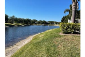 2557 12th Square SW, Vero Beach, FL 32968, Sold 09/27/21