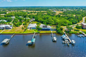 1001 SE Kitching Cove Ln, Port St. Lucie, FL 34952, Sold 05/06/22