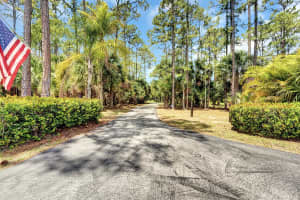 2437 Fawn Dr, Loxahatchee, FL 33470, Sold 10/08/21