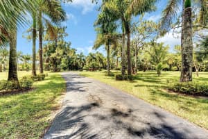 2437 Fawn Dr, Loxahatchee, FL 33470, Sold 10/08/21