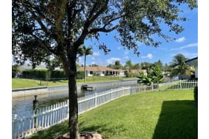 6811 Bayshore Dr, Lake Worth, FL 33462, Sold 10/26/21
