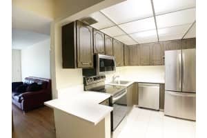 450 NW 20th St, Boca Raton, FL 33431, Sold 07/22/21