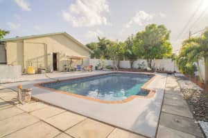 801 E Chatelaine Blvd, Delray Beach, FL 33445, Sold 09/28/21