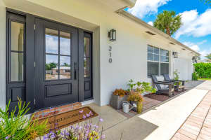 210 Circle E, Jupiter, FL 33458, Sold 07/16/21