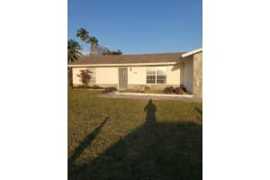 186 Dove Cir, Royal Palm Beach, FL 33411, Sold 01/11/22