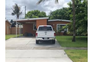 754 Hibiscus Dr, Royal Palm Beach, FL 33411, Sold 08/19/21