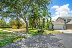 1049 Fairfax Cir W, Boynton Beach, FL 33436, Sold 07/09/21