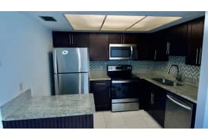 4129 Oak Terrace Dr, Greenacres, FL 33463, Sold 07/12/21