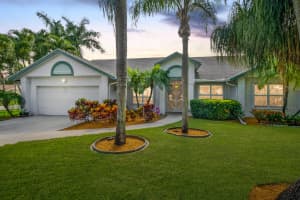 722 Golf Ct, Delray Beach, FL 33445, Sold 08/31/21