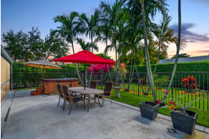 722 Golf Ct, Delray Beach, FL 33445, Sold 08/31/21