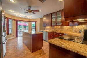 722 Golf Ct, Delray Beach, FL 33445, Sold 08/31/21