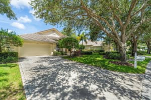 7678 SE Muir Woods Ln, Hobe Sound, FL 33455, Sold 08/31/21