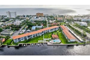 103 NE 19th Ave, Deerfield Beach, FL 33441, Sold 08/13/21