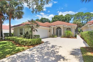 197 E Tall Oaks Cir, Palm Beach Gardens, FL 33410, Sold 08/09/21