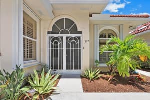 197 E Tall Oaks Cir, Palm Beach Gardens, FL 33410, Sold 08/09/21