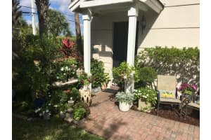 555 NW 35th Pl, Boca Raton, FL 33431, Sold 07/15/21