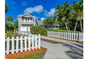 49 S Sewalls Point Rd, Sewall's Point, FL 34996, Sold 08/20/21